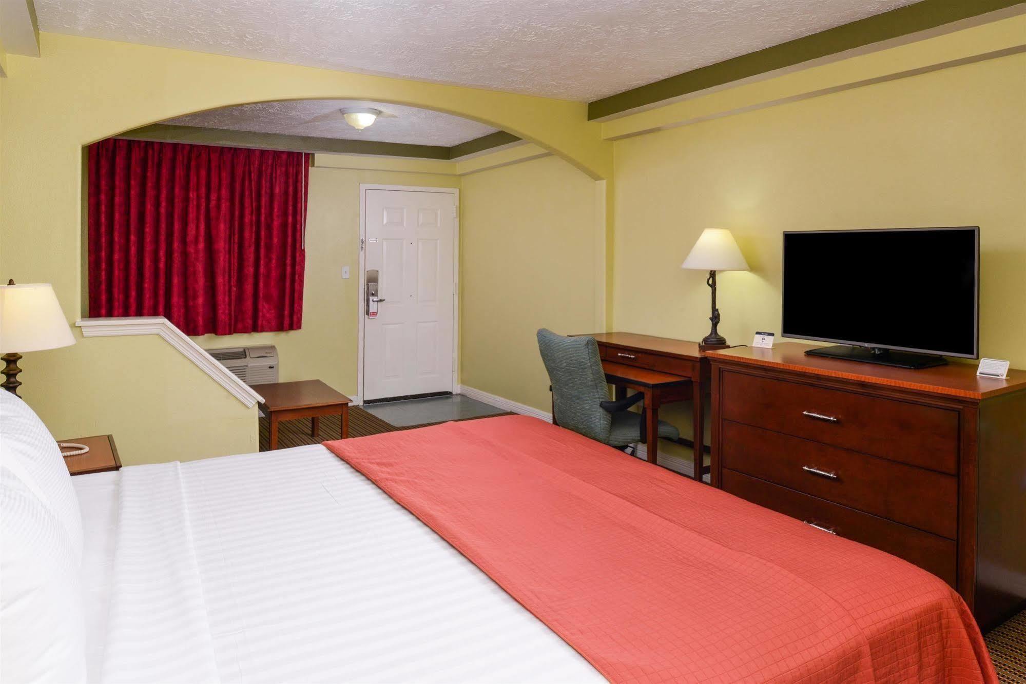 Americas Best Value Inn & Suites Waller/Prairie View Exterior photo