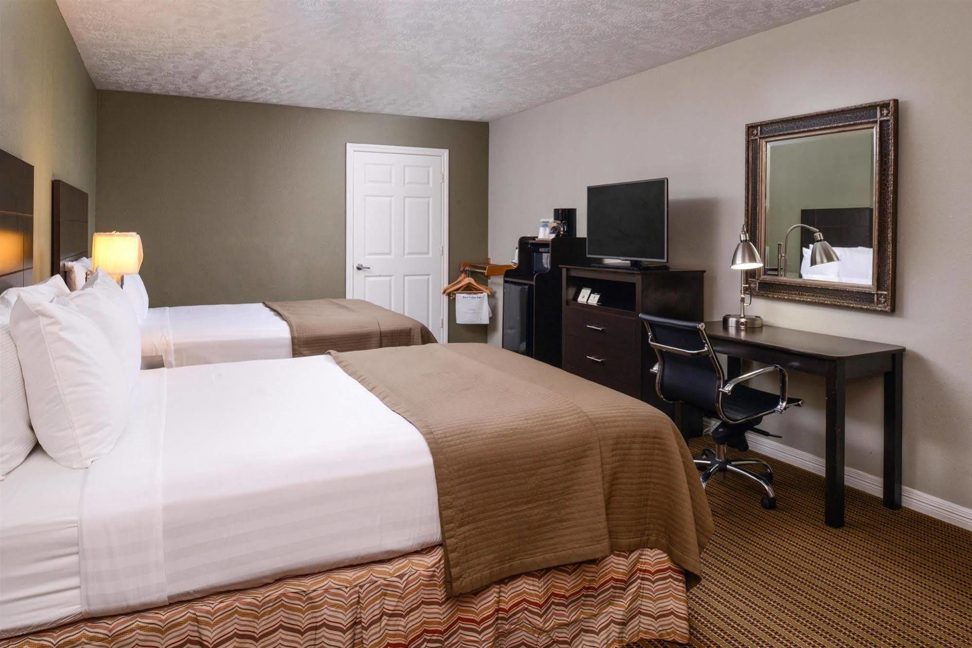 Americas Best Value Inn & Suites Waller/Prairie View Exterior photo